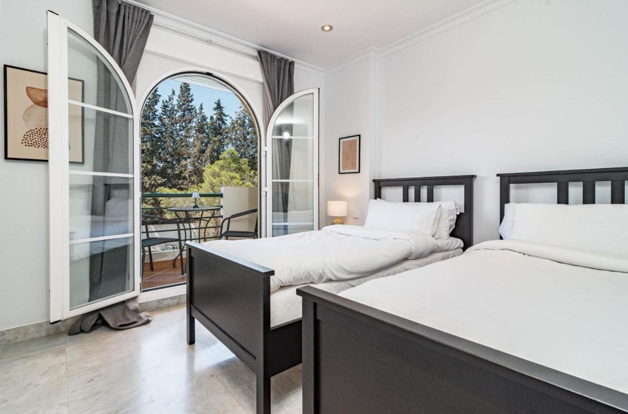 Sam24i- Cozy Walking Distance To Apartment Marbella